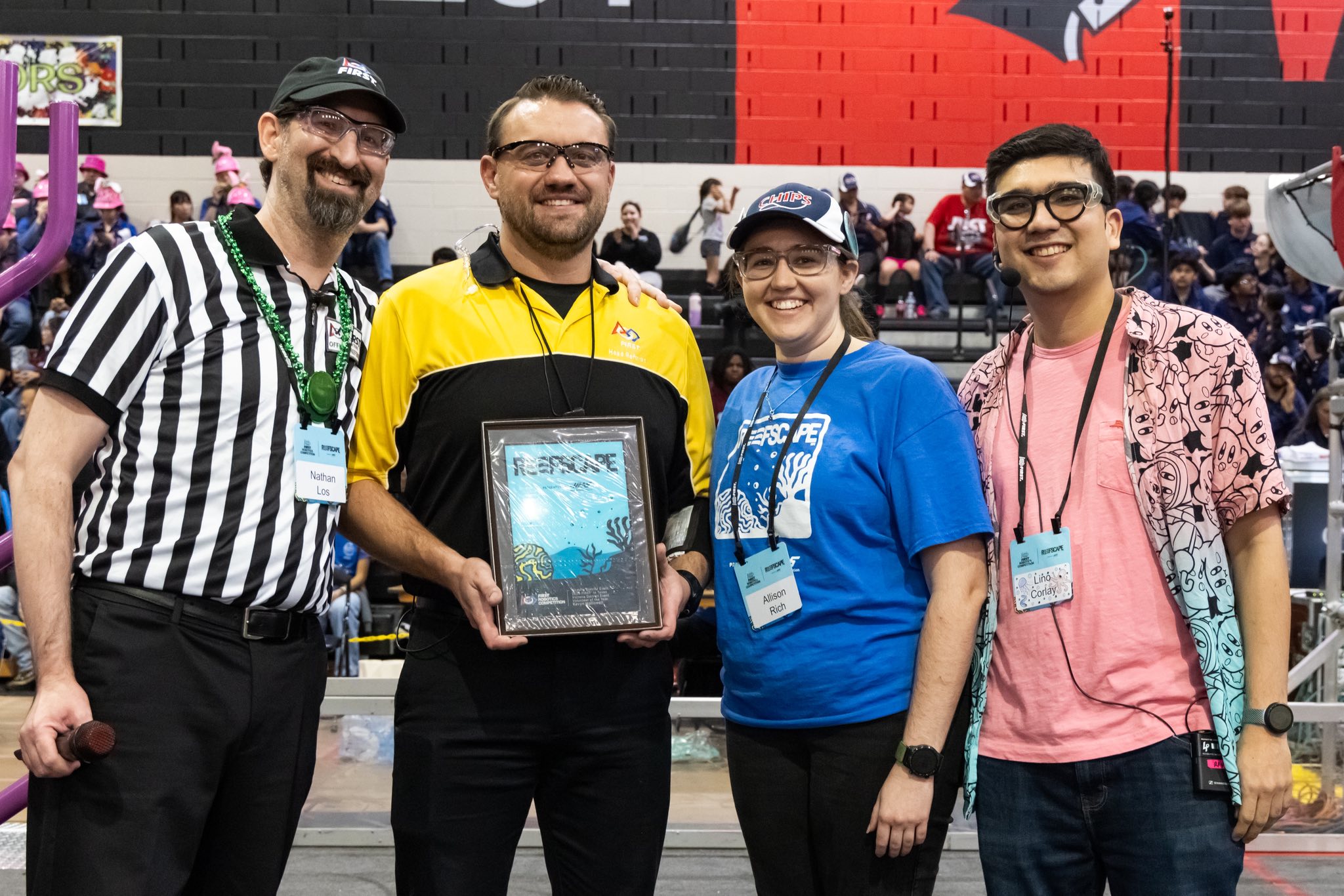 robotpic2.jpg (463 KB)